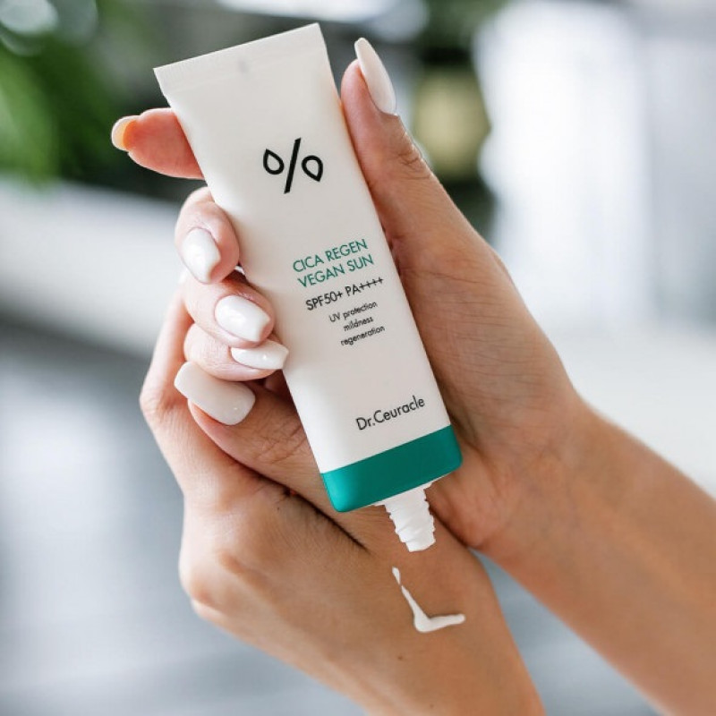 Сонцезахисний веганський крем з центелою азіатською Dr.Ceuracle Cica Regen Vegan Sun SPF50+ PA++++, 50 мл